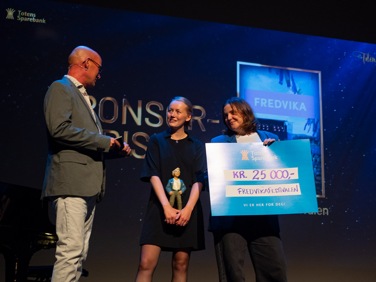Totendryss Sponsorprisvinner Fredvikafestivalen på scenen